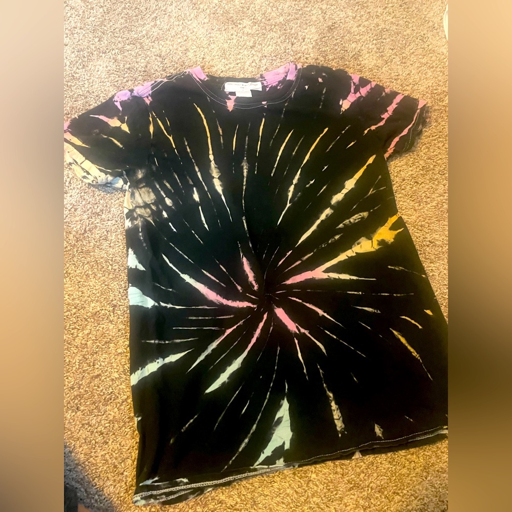 Women’s Urban Outfitters Tie-dye shirt